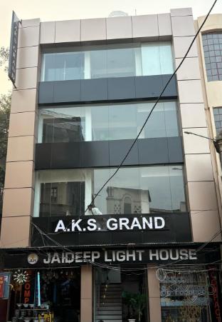 aks grand hotel in varanasi