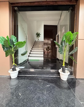 aks grand hotel in varanasi