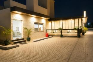 vanam hotel and resorts