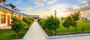 vanam hotel and resorts