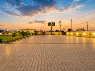 vanam hotel and resorts