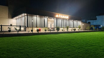 vanam hotel and resorts
