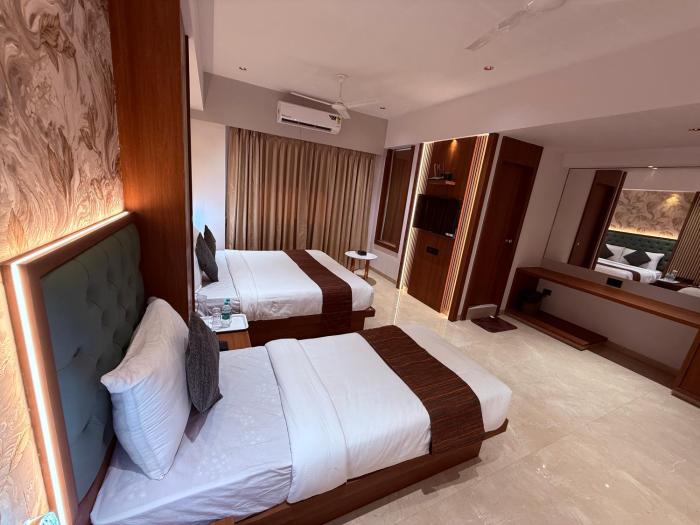 hotel saffron grand thane