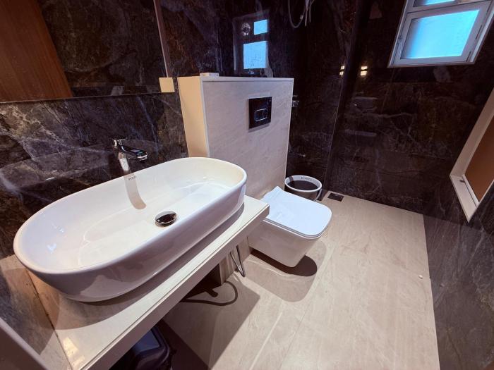 hotel saffron grand thane