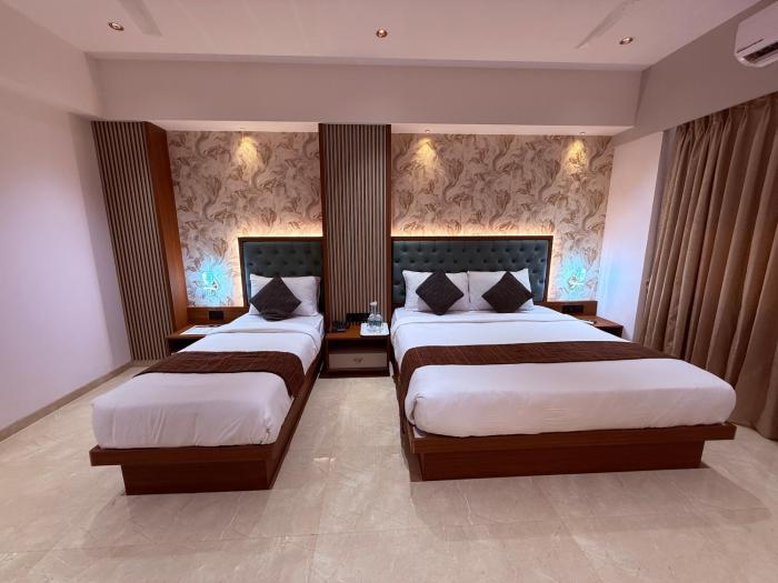 hotel saffron grand thane