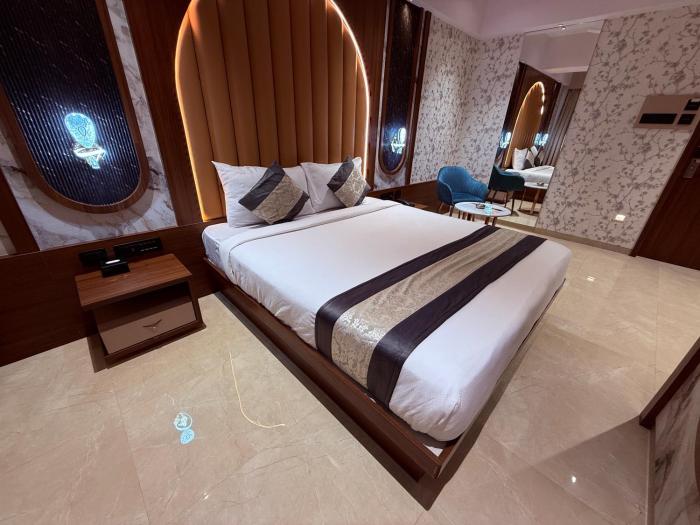 hotel saffron grand thane