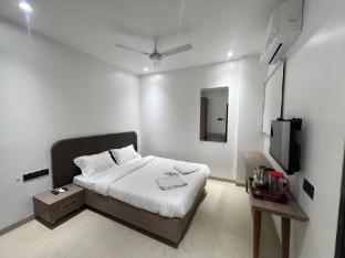 hotel grand madhuram