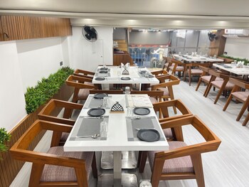 hotel grand madhuram