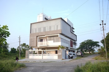 The Residence 267 Homestay,,2 star