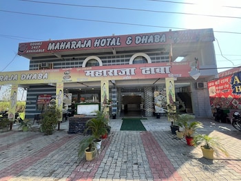 maharaja hotel and dhaba