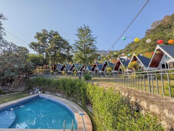 Jungle Walker Resort,,3 star