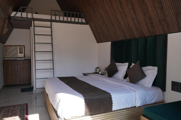 jungle walker resort