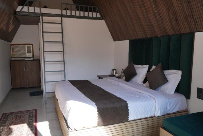 jungle walker resort