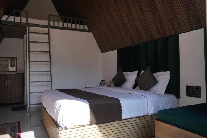 jungle walker resort