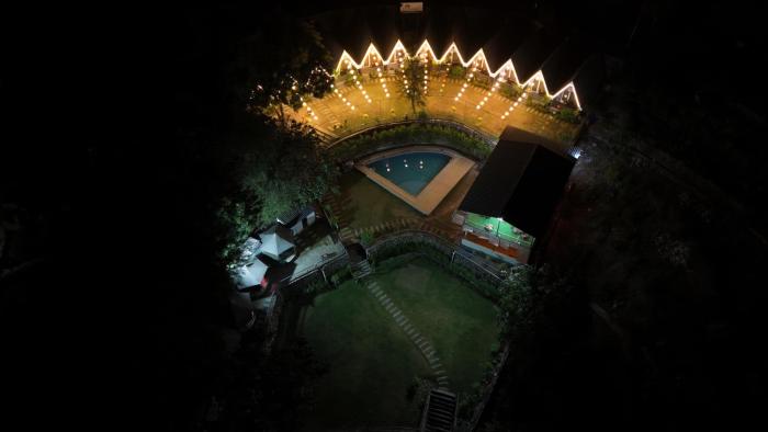 jungle walker resort