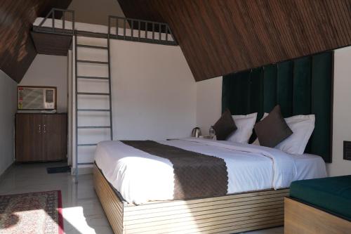 jungle walker resort