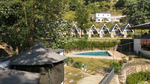 jungle walker resort