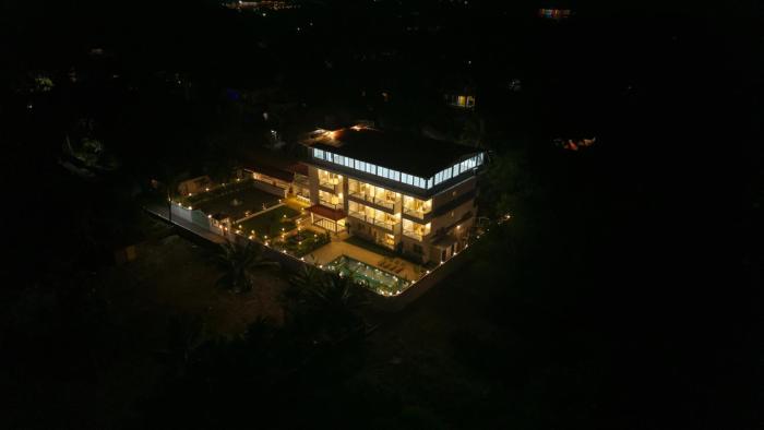yellowstone resort arambol