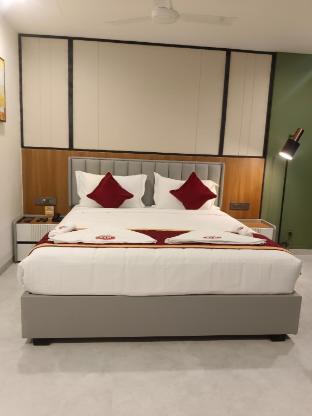 svm grand bowenpally