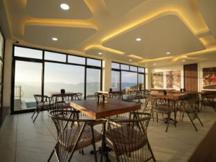 The Mansion Resort And Spa,,2 star