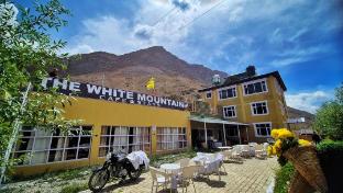 the white mountain stays key