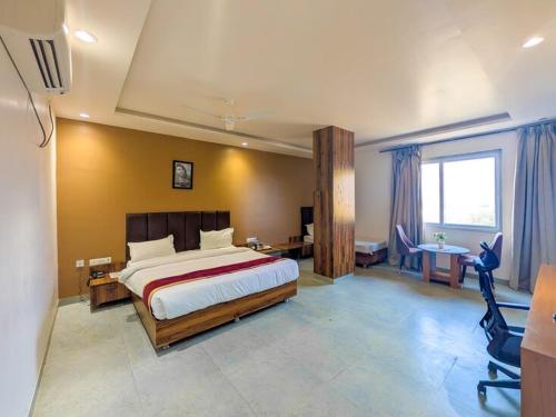 hotel aashiyana