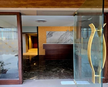 The Bohoo 99,,2 star