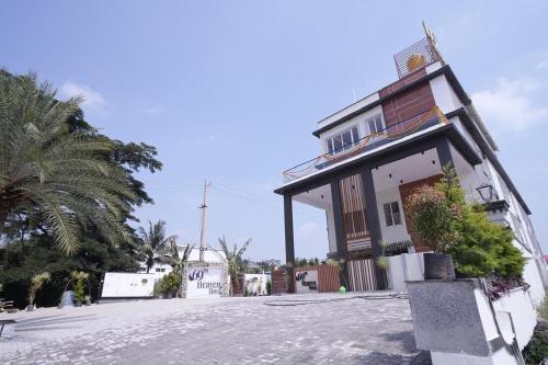 69th heaven hotel