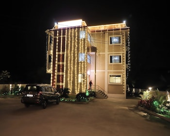 hotel devanshri rooms and restaurant
