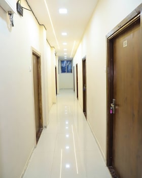 Hotel Devanshri Rooms & Restaurant,,2 star