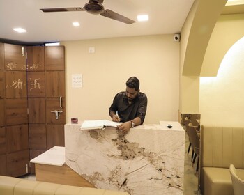 Hotel Devanshri Rooms & Restaurant,,2 star