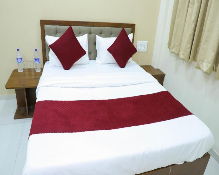 hotel devanshri rooms and restaurant