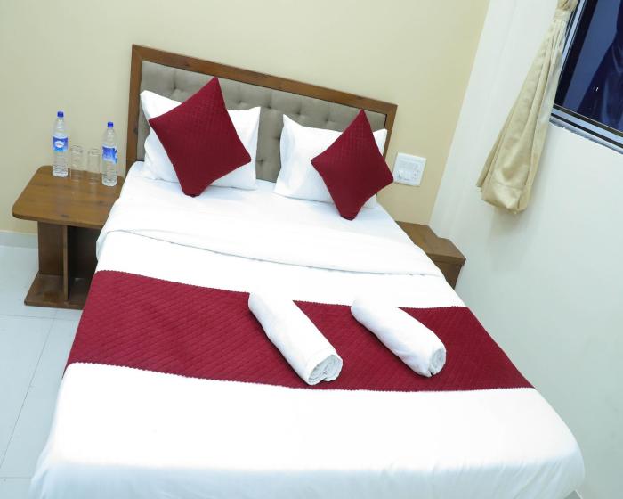 hotel devanshri rooms and restaurant
