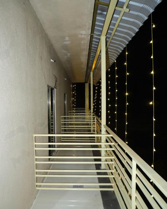 hotel devanshri rooms and restaurant