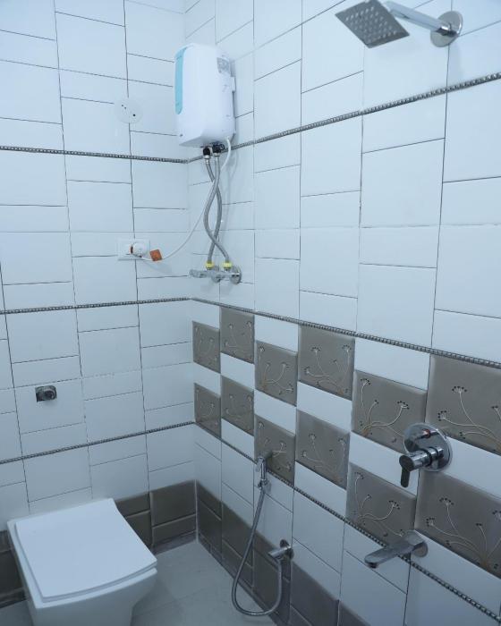 hotel devanshri rooms and restaurant