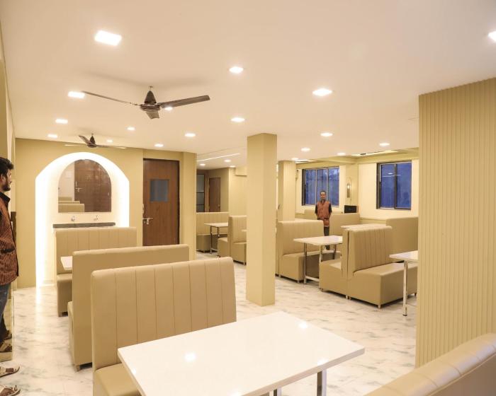 hotel devanshri rooms and restaurant