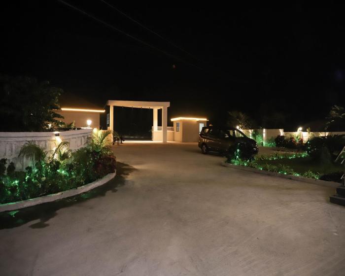 hotel devanshri rooms and restaurant