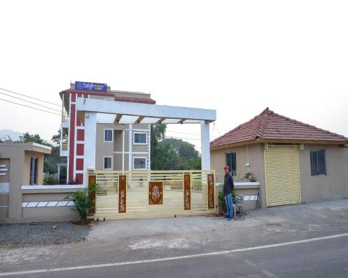 hotel devanshri rooms and restaurant