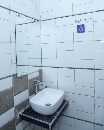 hotel devanshri rooms and restaurant