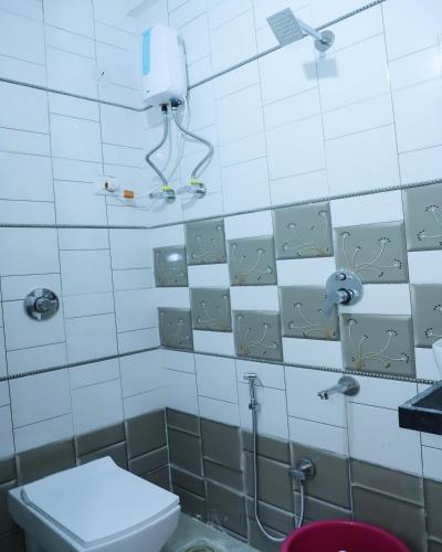 hotel devanshri rooms and restaurant