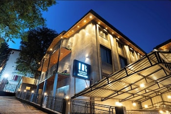 lawrence solitaire resort nainital