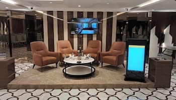 lawrence solitaire resort nainital