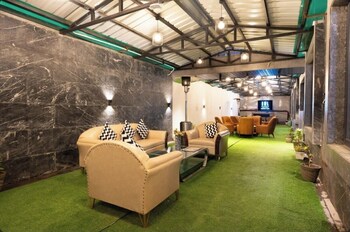 lawrence solitaire resort nainital