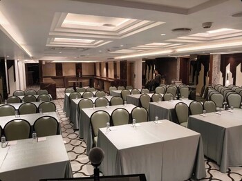 lawrence solitaire resort nainital