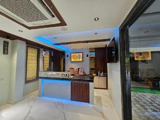 Rk International,,4 star