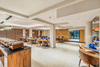 sterling arka suites puri