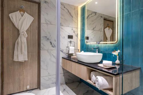 sterling arka suites puri