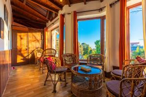 the mukteshwar manor