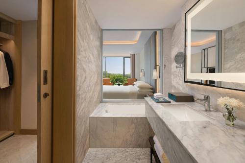 marriott executive apartments mall road amritsar