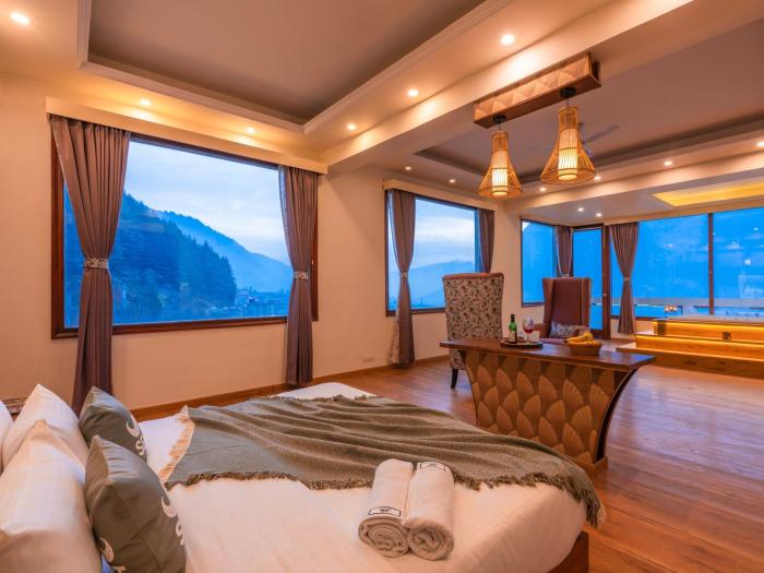 moustache select manali